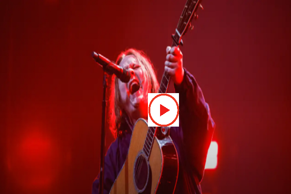 Lewis Capaldi suffers from Tourettes syndrome