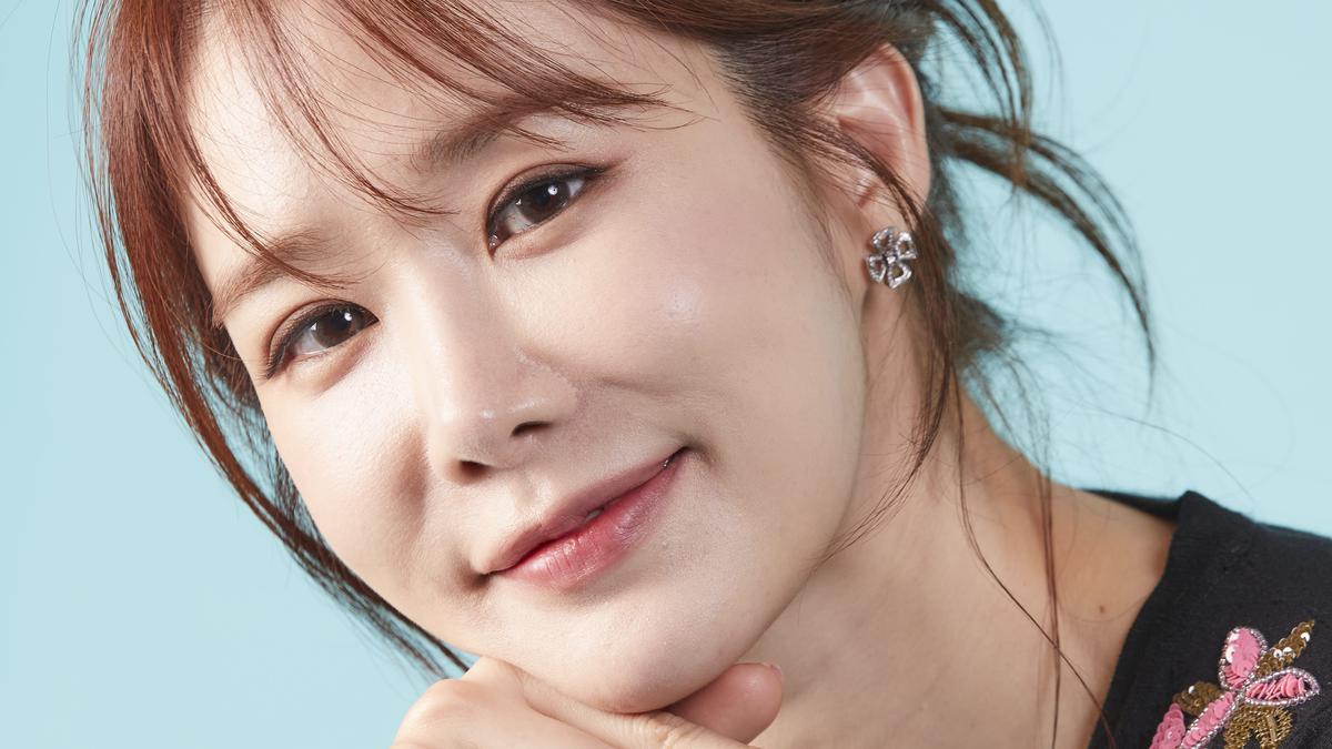 Yoo In Na Sends Advice to Singles About Love Including