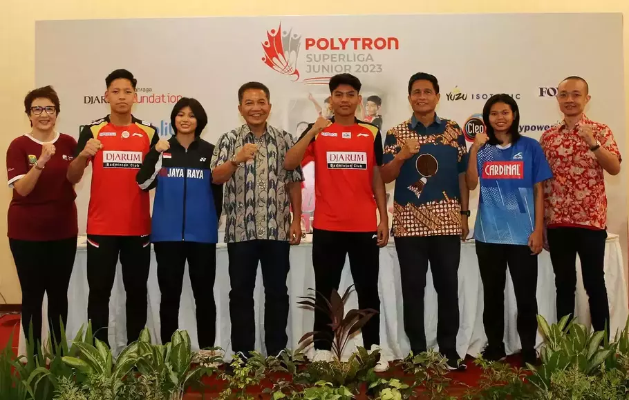 Badminton Players Ready to Compete in Superliga Junior