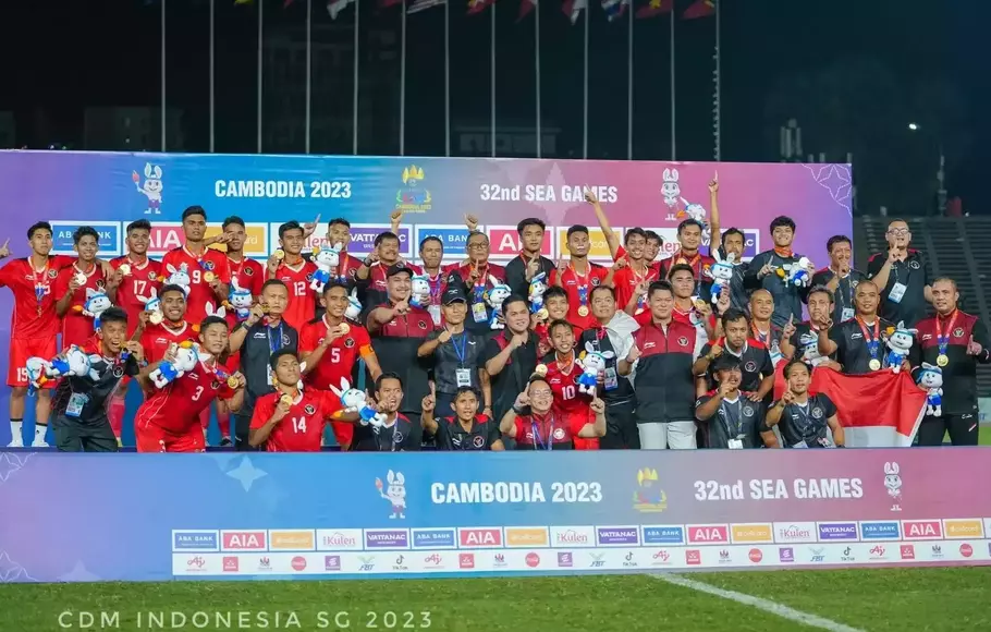 Bringing Home SEA Games Gold, Member of Commission X DPR