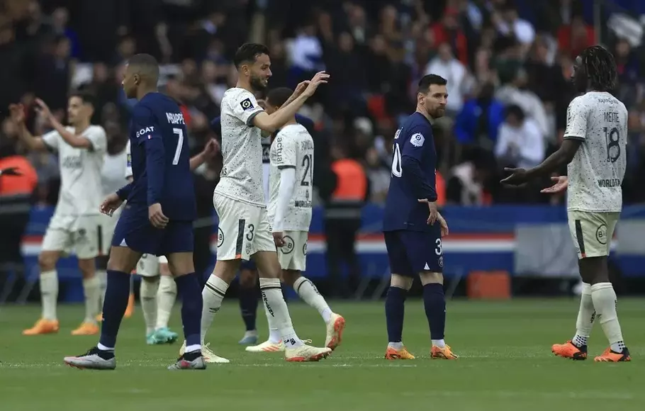Hakimi red card, PSG humiliated by Lorient at Parc de
