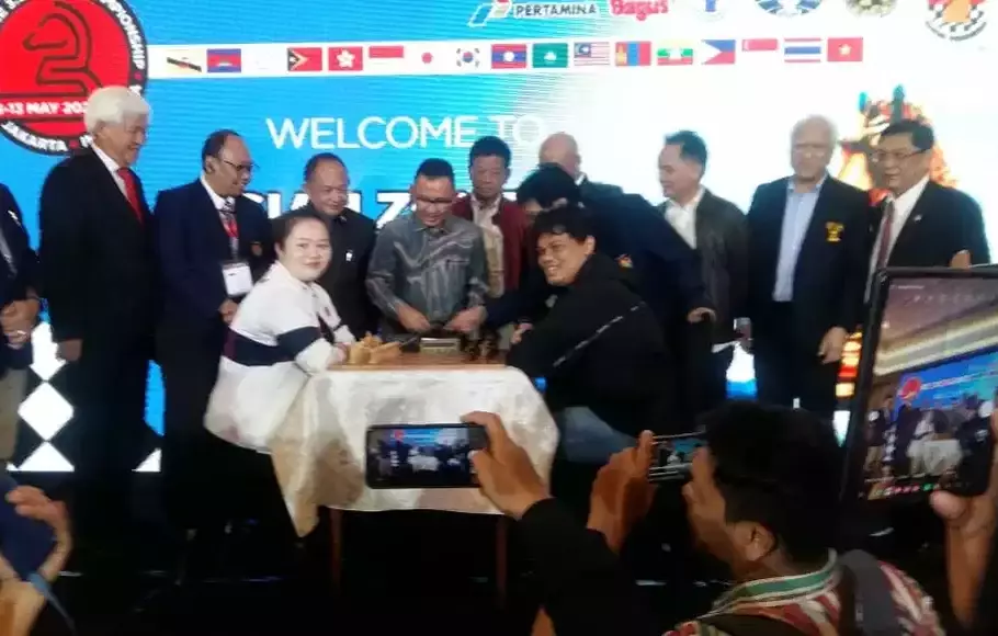 Indonesian Chess Players Aim for Tickets to the World Cup
