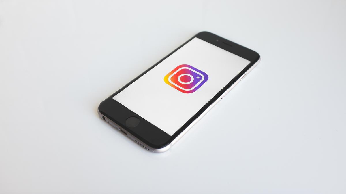 Instagram Caught Testing Close Friends Feature for Uploads in Feed