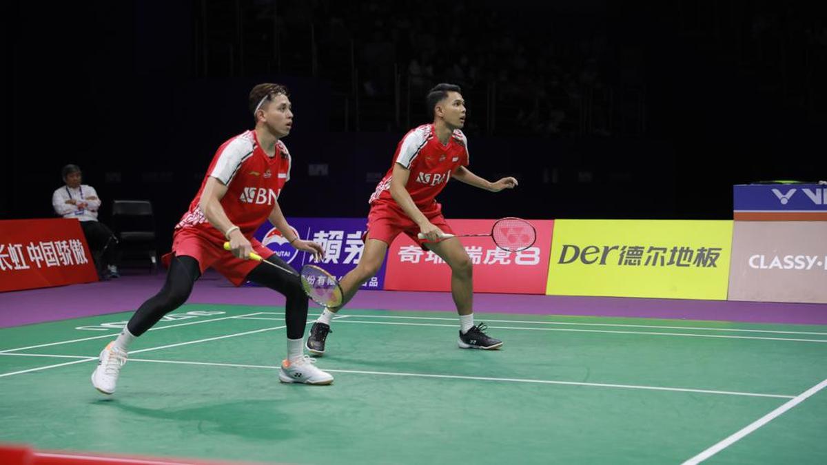 Sudirman Cup : Indonesia vs China in the Quarter Finals