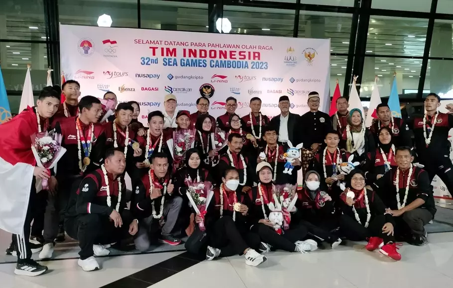 The Pencak Silat National Team Arrives in Indonesia After Becoming