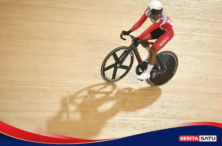 Cyclist Terry Yudha Wins Gold at the Asia Track