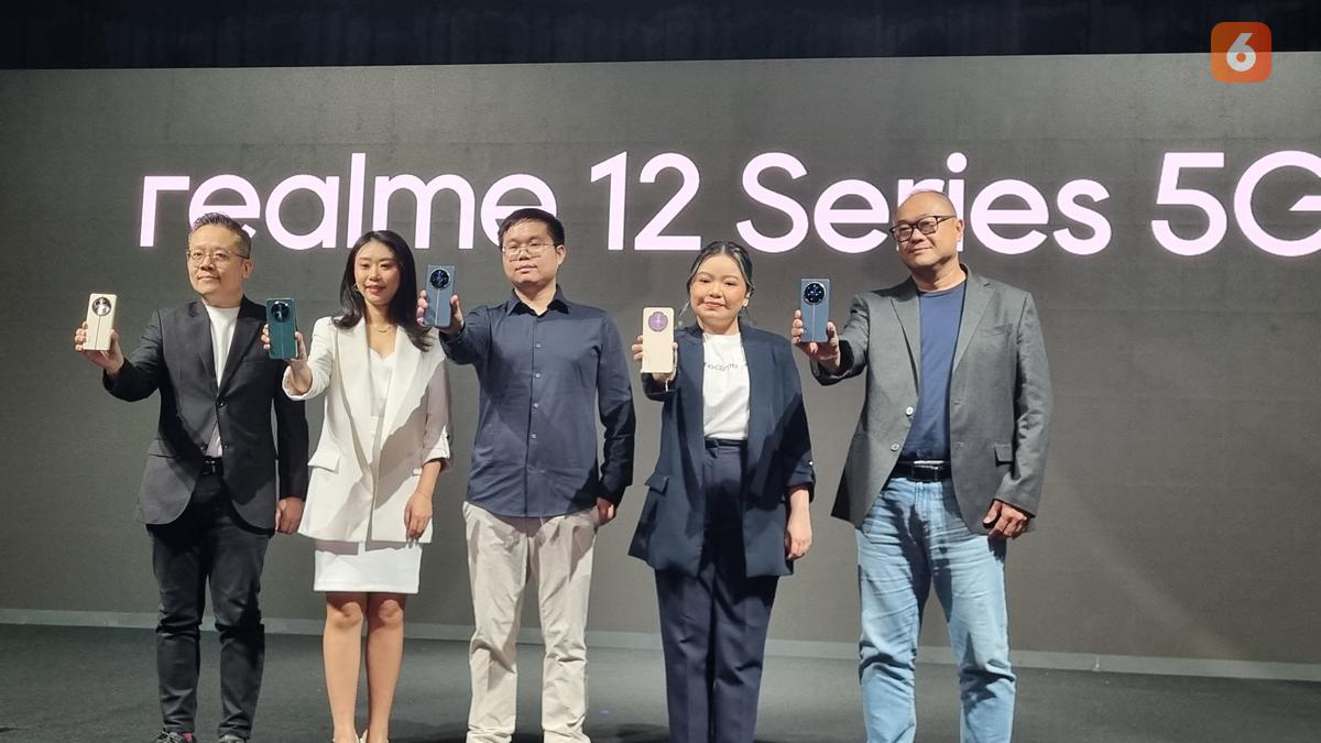 Realme Pro Plus Officially Launched, Offers Periscope Lens at