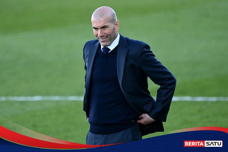 Zidane Opens the Door to Deal with Manchester United