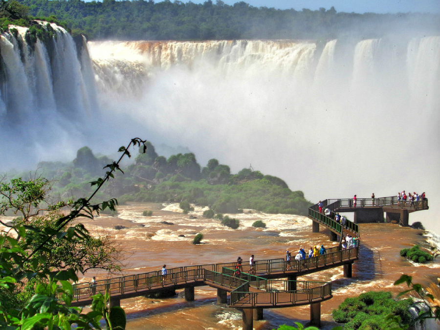 Travel destinations in Brazil to go with the family