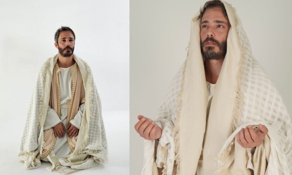 Actor Thiago Rodrigues prepares to play Jesus in the Passion